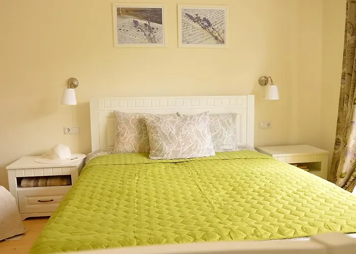 Lavandula בית הארחה פלאנגה